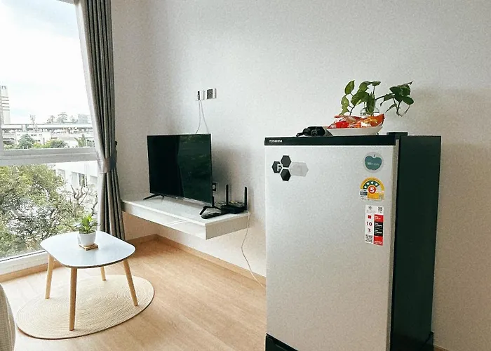 Komfy Quarters Apartment *