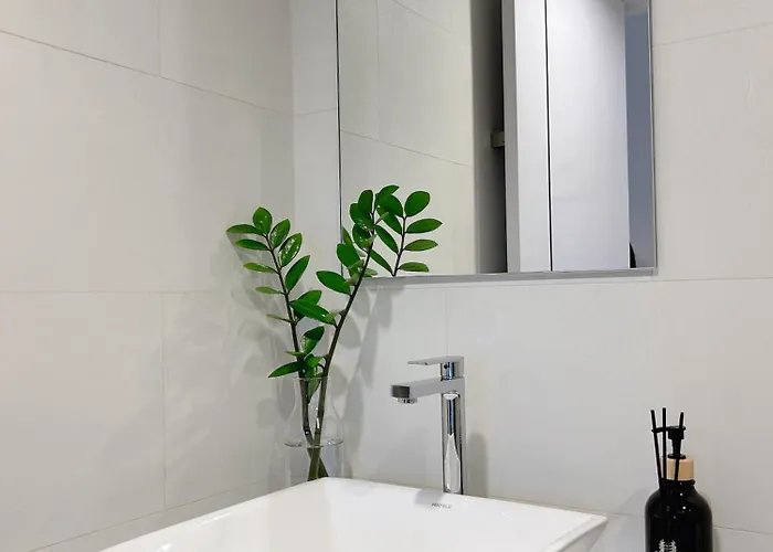 Komfy Quarters Apartment *